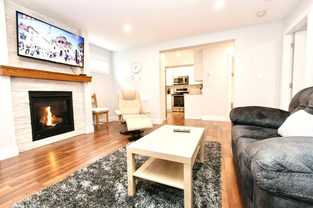 Esquimalt Lagoon Life Appartement Victoria Buitenkant foto