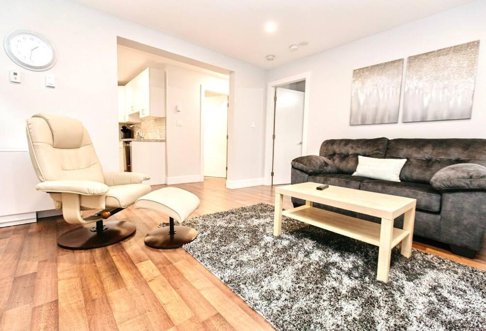 Esquimalt Lagoon Life Appartement Victoria Buitenkant foto